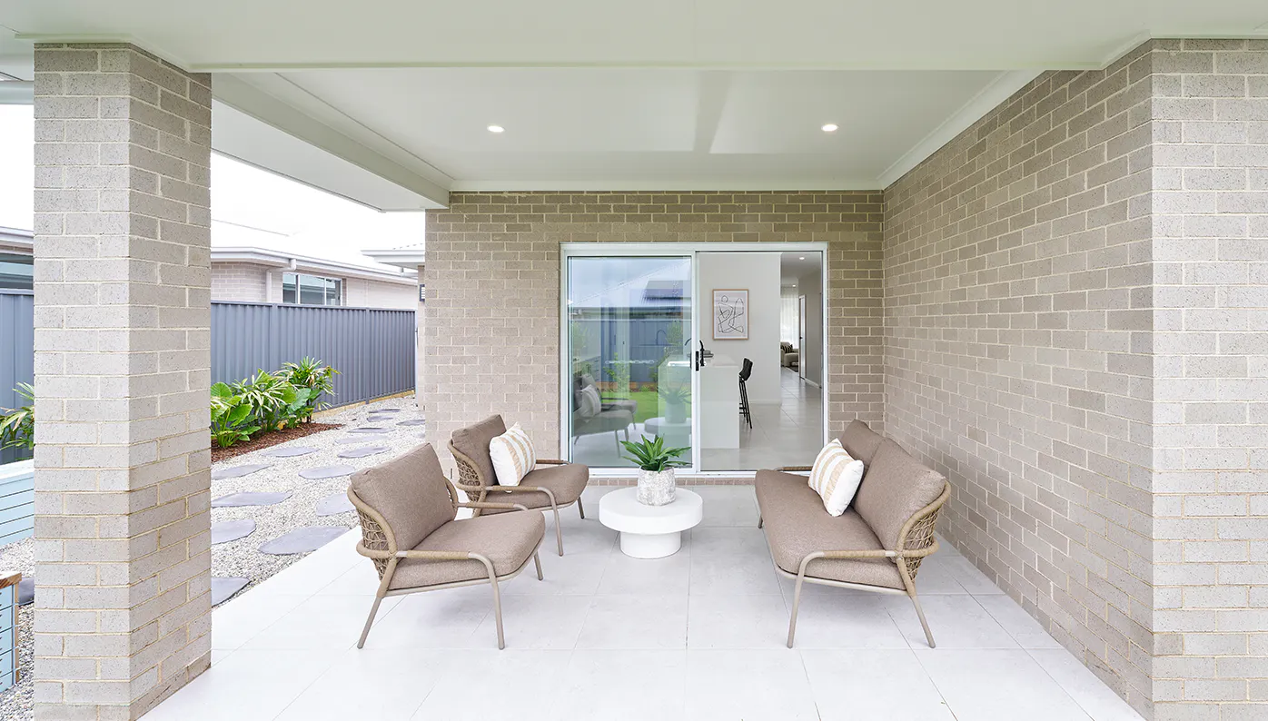 display-Homes Badagarang Rosewood-33-Oxley-Facade Rosewood33-Alfresco-1396x794px