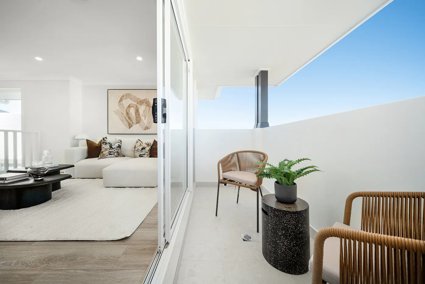 display-Homes Menangle-Park-2 Genoa-31 NLH-Genoa31-Rivergum-Balcony-Media